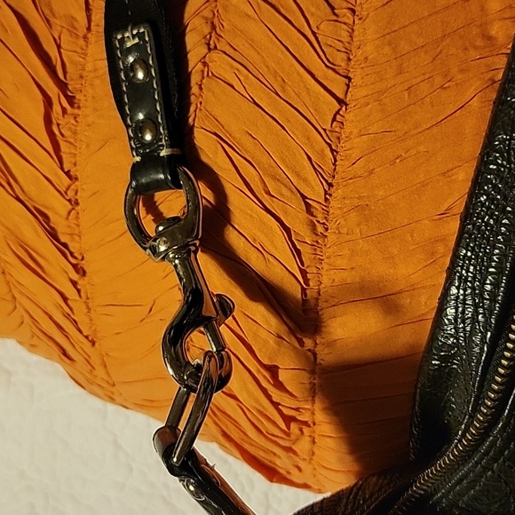 Coach black purse see pictures nice hardware a couple scuffs - Picture 6 of 14